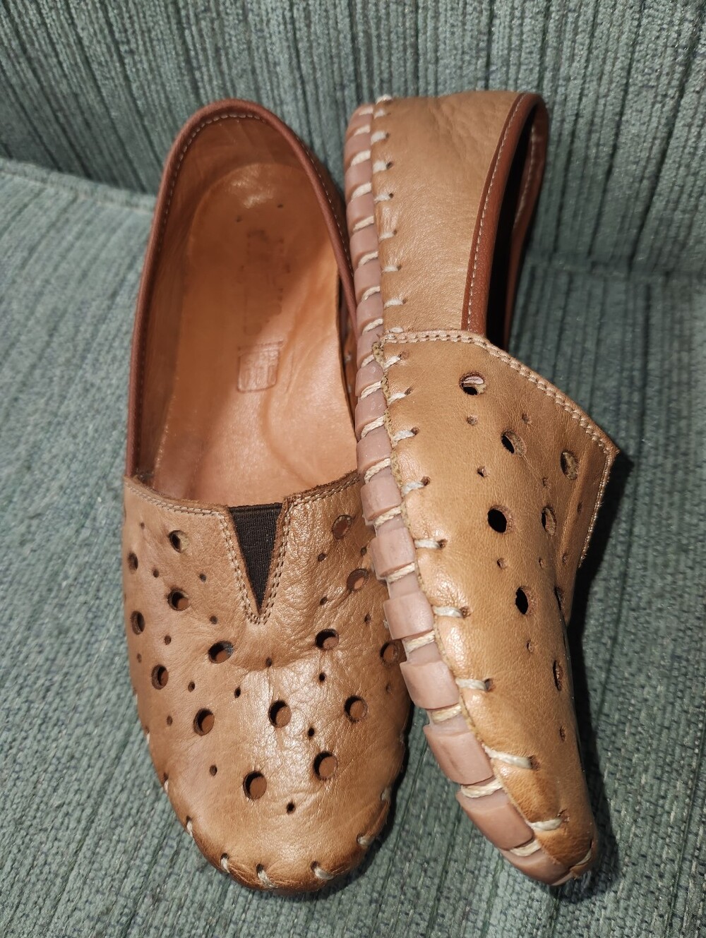🍉Perforated Leather Slip-On Loafers